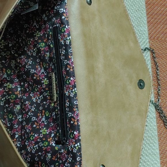 Tan Leather Bag - Picture 5 of 10